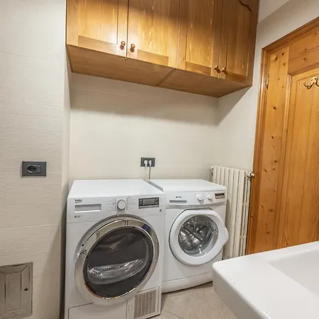 Casa Zardini, In Centro A * Cortina d'Ampezzo