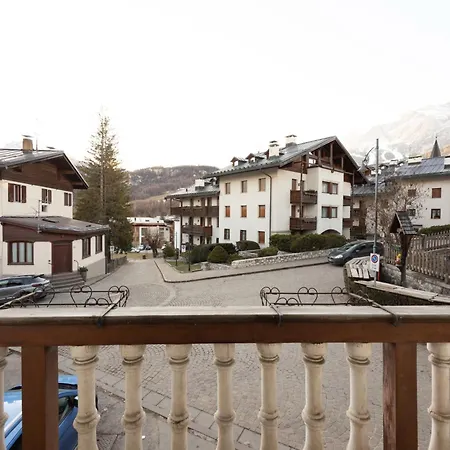 Casa Zardini, In Centro A * Cortina d'Ampezzo